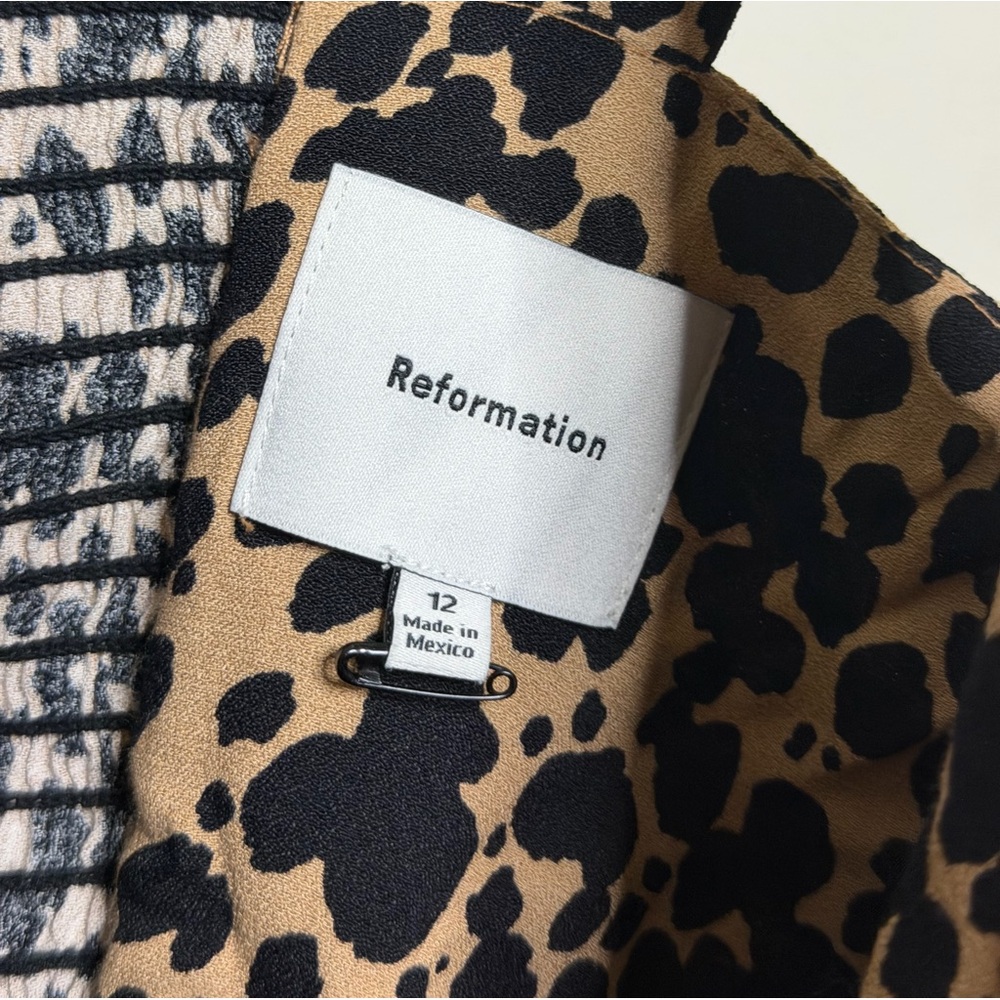 Reformation Hester Cheetah Print Top in Blitz - Picture 4 of 5
